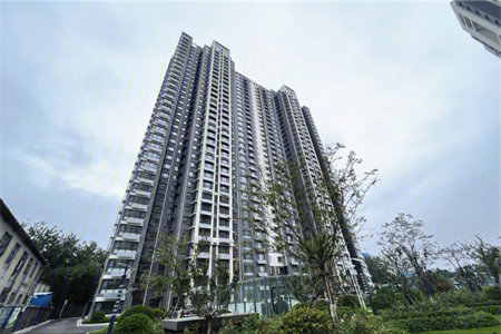 密州鑫辉华庭3室2厅2卫103万126m2出售